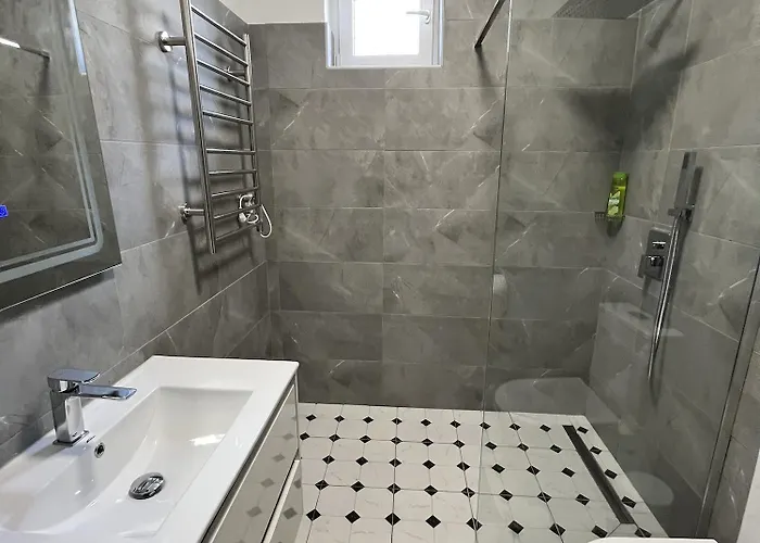 Udvar-haz בית נופש